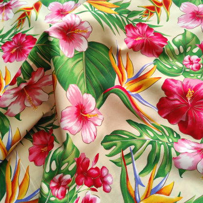 Tissu polynésien hibiscus et oiseaux de paradis - jaune et rose - 100% coton