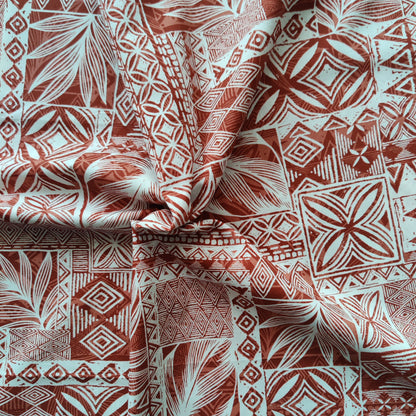 Tissu tatouages tahitiens en coton marron et beige. 