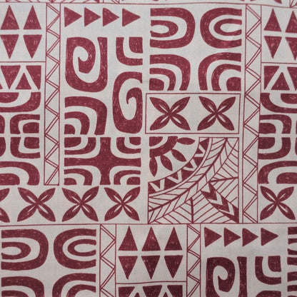 Détail motif Tatouages polynésiens géométriques marron foncé sur fond marron clair 100% coton