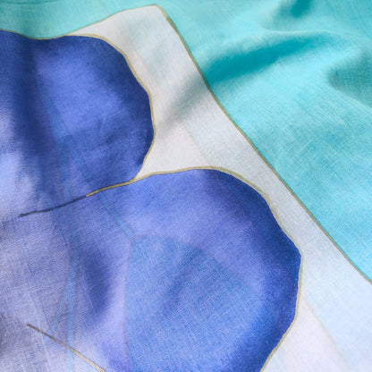 Paréo tahitien en voile de coton peint à la main - Hibiscus et papillon bleu
