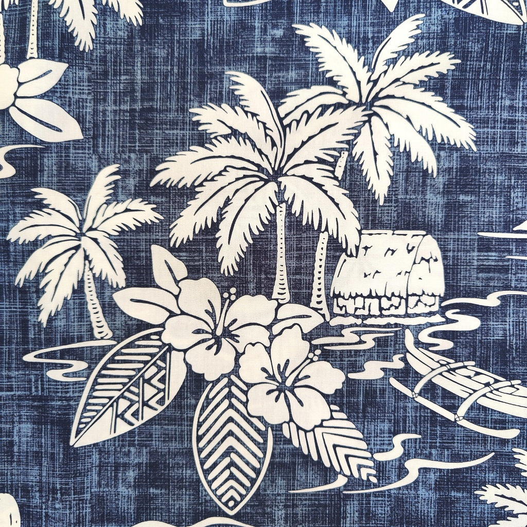 Tissu tahitien en coton ,paysages polynésiens - faré de Tahiti et palmiers - bleu et blanc en édition limitée