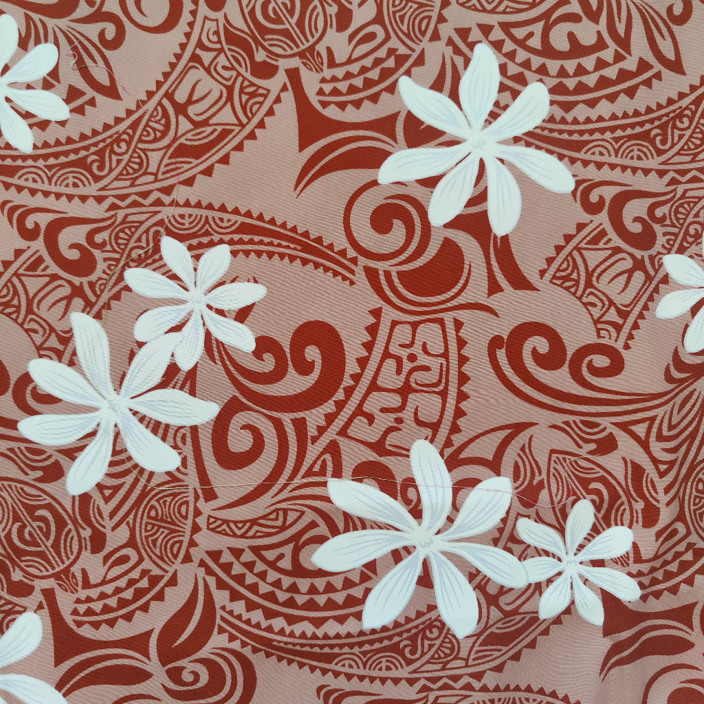 Tissu tahitien en coton avec des motifs tatouages et tiaré blanc et marron -Métrage limité